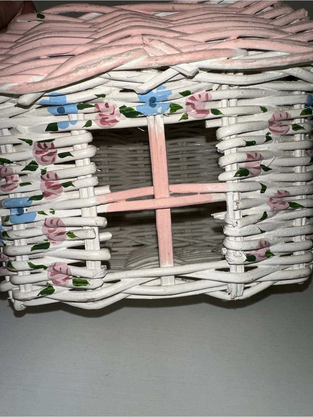 Vtg Handpainted Wicker Basket